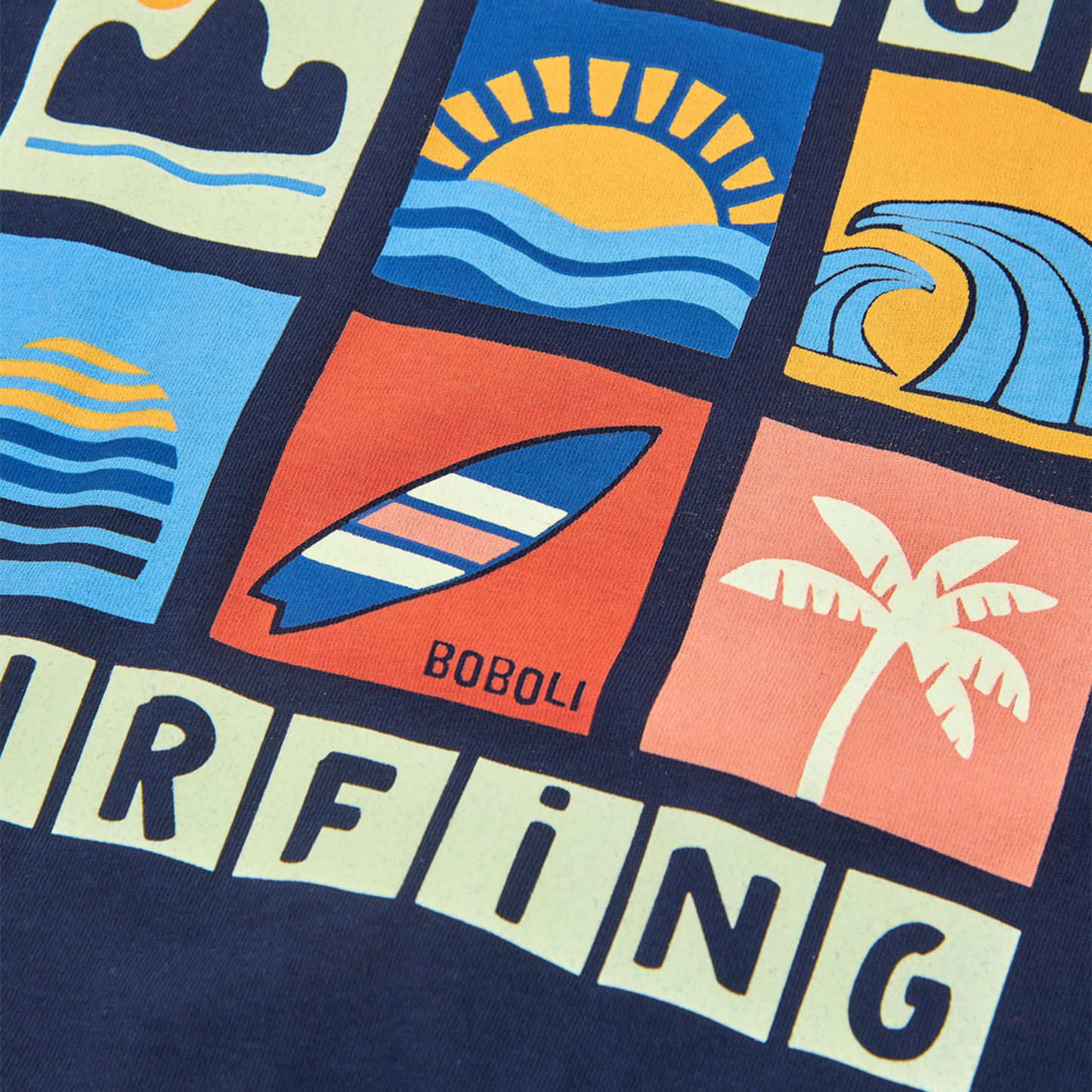 T-Shirt Azul Marinho para Criança “Let’s Go Surfing” | Conforto e Estilo de Verão