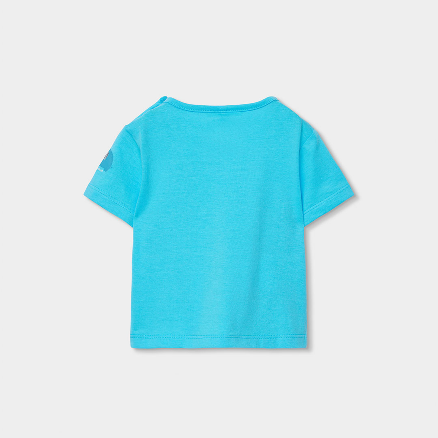 Conjunto de Jardineiras e T-shirt Azul