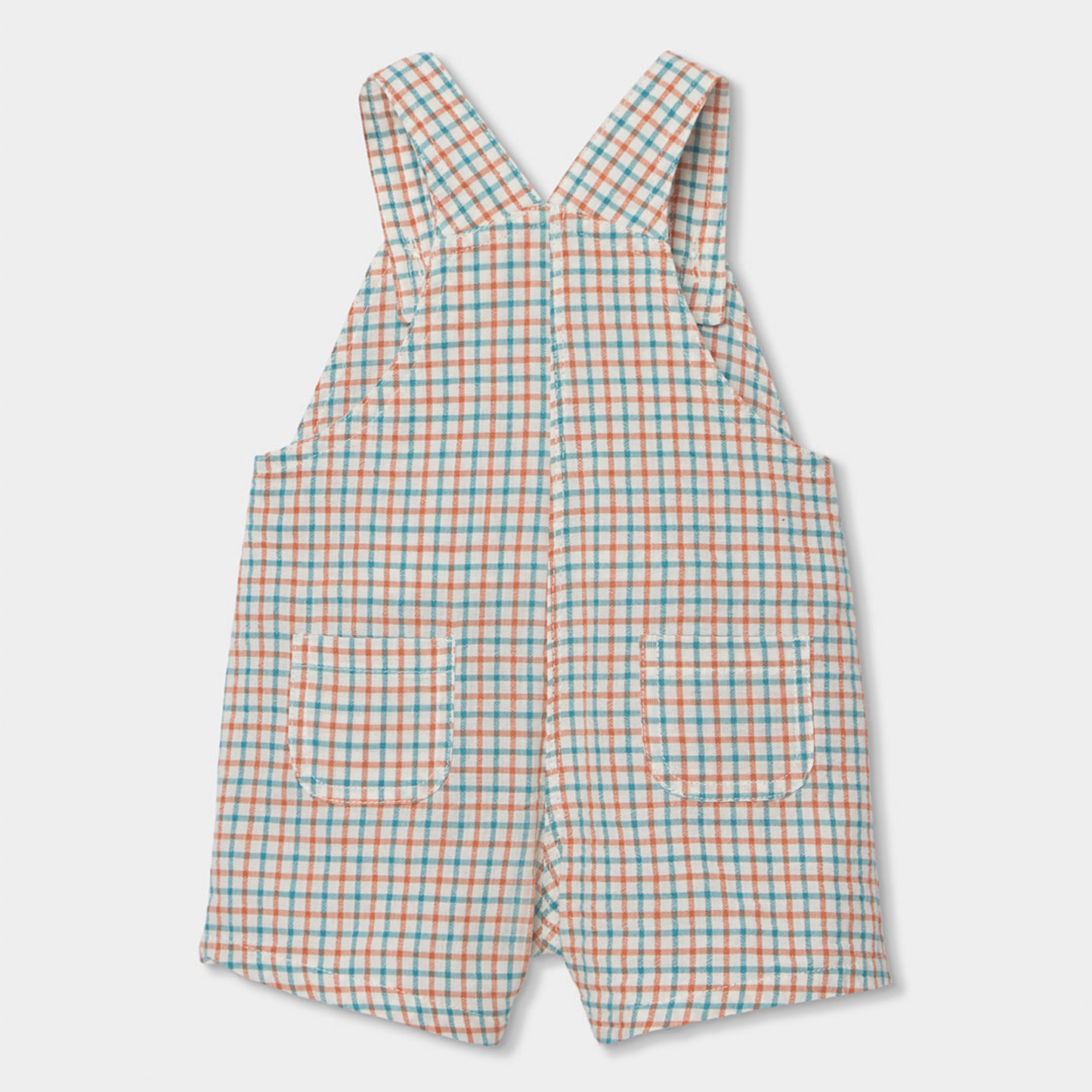 Conjunto de Jardineiras e T-shirt xadrez