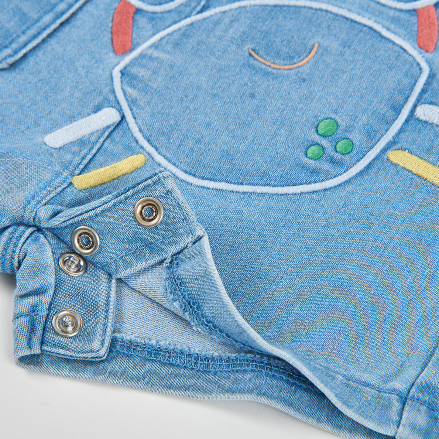 Conjunto de Jardineiras e T-shirt Caranguejo