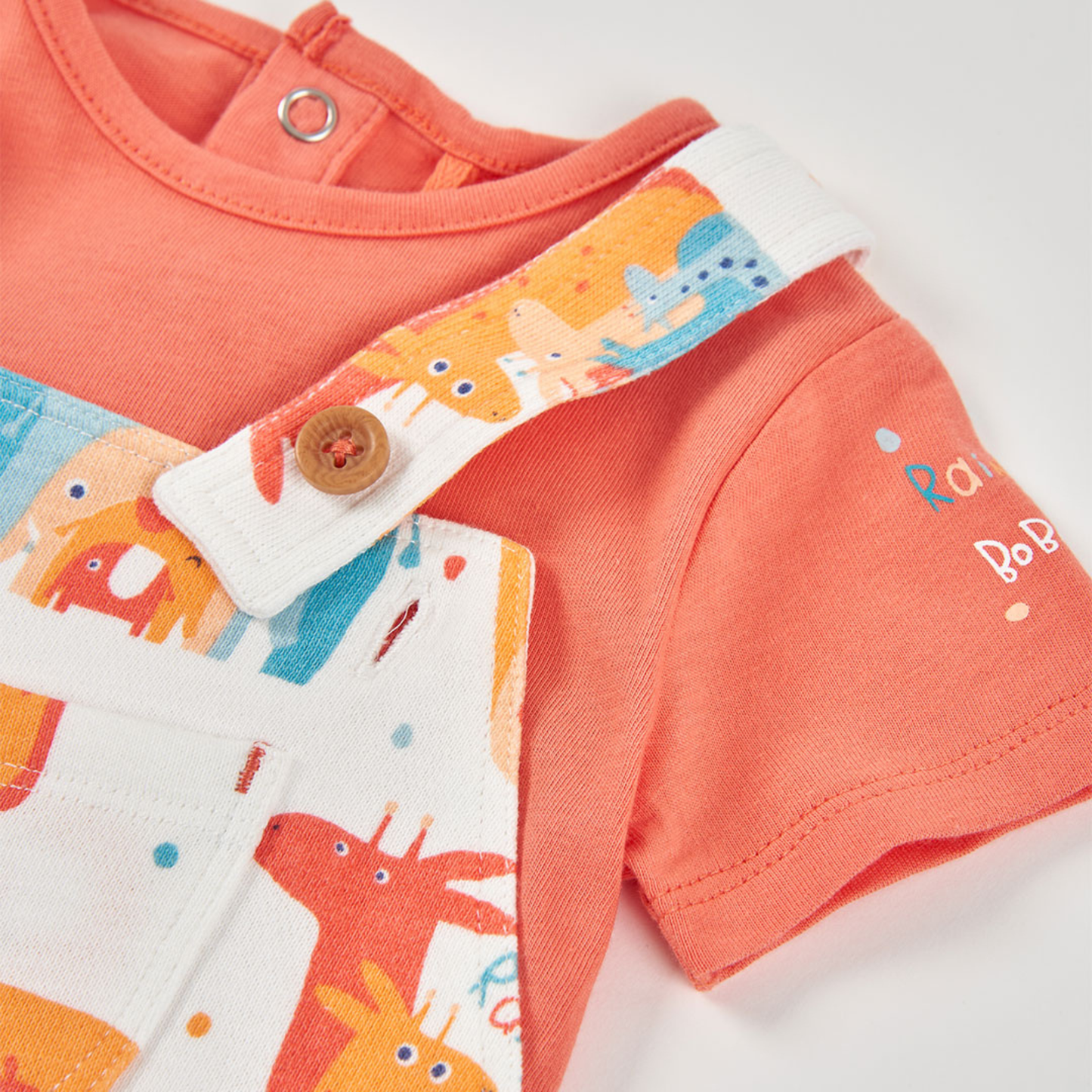 Conjunto de Jardineiras e Body