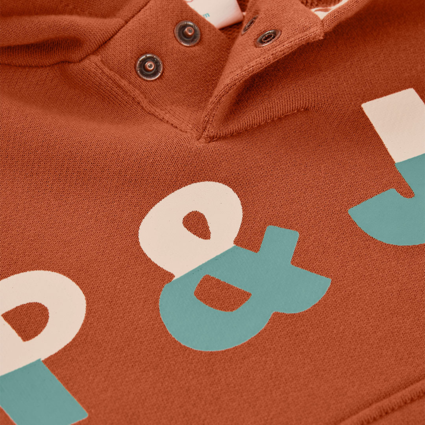 Sweatshirt com Capuz – Estilo e Conforto para a Aventura