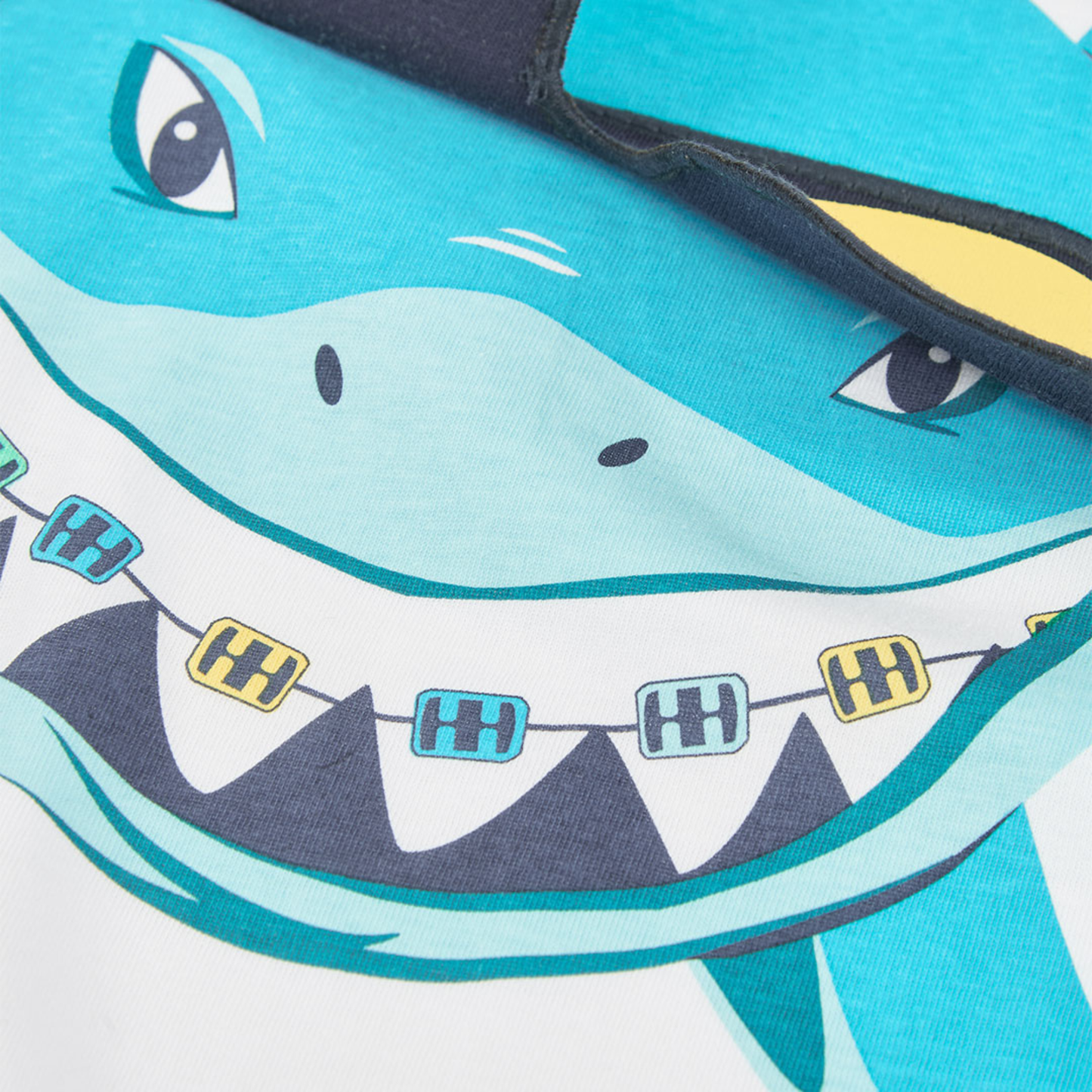 T-shirt manga curta com Estampado de Tubarão