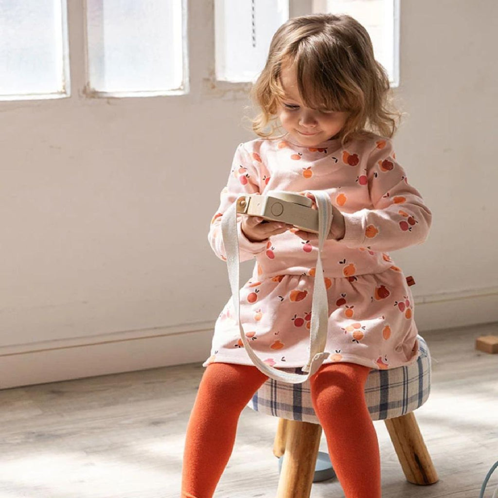 Vestido Bebé com Estampa de Frutas – Delicado e Confortável para o Inverno